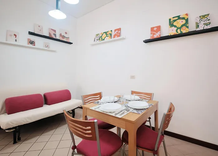 Apartment Tuscolana Station - 10 Minutes From Metro A Rom